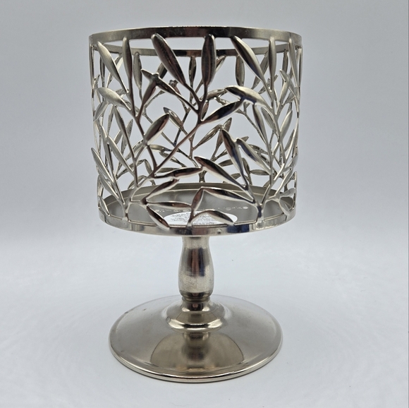 Bath & Body Works Vine Leaf 3 Wick Pedestal Candle Holder - Picture 5 of 5